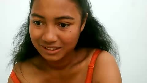 elly online show from 05/08/26, 06:19