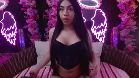Snapshot of zinna_canela chatting on 04/20/26, 04:15 zinna_canela online show from 04/20/26, 04:15