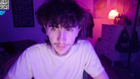 Snapshot of zipdown_ chatting on 02/01/26, 02:43 zipdown online show from 02/01/26, 02:43