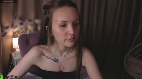 Snapshot of zlata__fox chatting on 06/11/26, 08:34 Zlata Mon Tue Thu Fri Sun Sa GMT 3 0000pm - 0600pm online show from 06/11/26, 08:34
