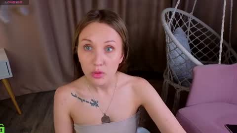 Snapshot of zlata__fox chatting on 07/16/26, 09:26 Zlata Mon Tue Thu Fri Sun Sa GMT 3 0000pm - 0600pm online show from 07/16/26, 09:26