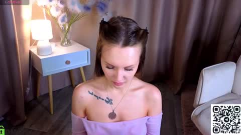 Snapshot of zlata__fox chatting on 07/25/26, 09:07 Zlata Mon Tue Thu Fri Sun Sa GMT 3 0000pm - 0600pm online show from 07/25/26, 09:07