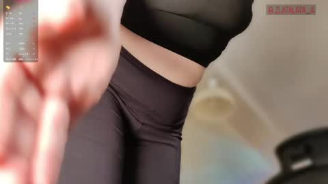 Snapshot of zlatalata chatting on 04/04/26, 05:43 zlatalata online show from 04/04/26, 05:43