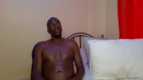 Zlatann2012 online show from 02/19/25, 03:16