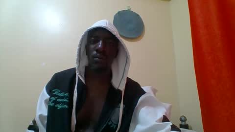 Zlatann2012 online show from 11/19/25, 08:53