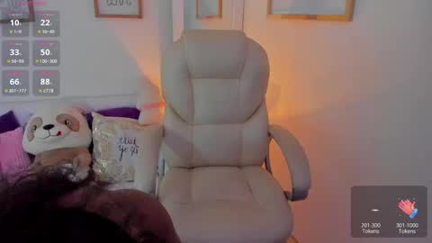 Zobe Love online show from 11/25/25, 06:30