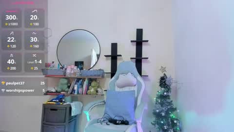 Snapshot of zoe_37 chatting on 12/12/24, 03:10 zoe_37 online show from 12/12/24, 03:10