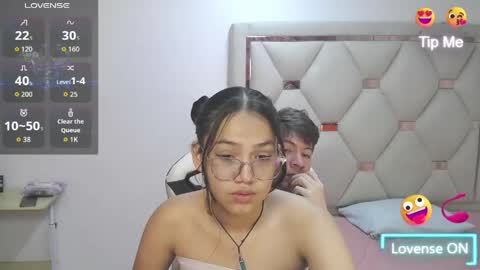 Snapshot of zoe_and_jackk_ chatting on 05/10/26, 08:14 ZOE AND JACK online show from 05/10/26, 08:14