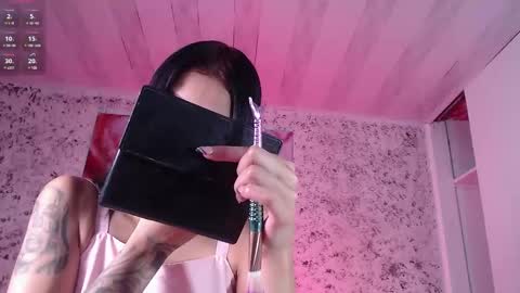 Snapshot of zoe_babygiirl chatting on 01/23/25, 12:41 Salome online show from 01/23/25, 12:41