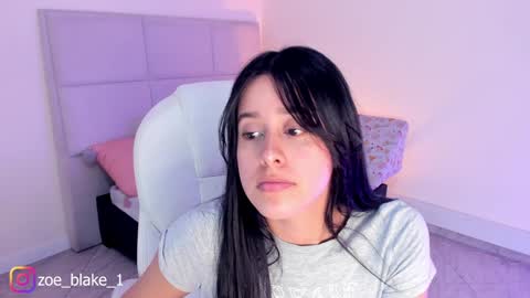 Zoe online show from 12/30/24, 07:42