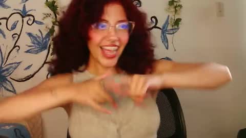 Snapshot of zoe_ch_ chatting on 02/25/26, 12:20 zoe_ch_ online show from 02/25/26, 12:20