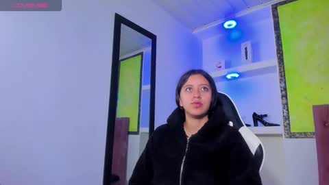 Z O E online show from 11/08/25, 07:12