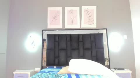 zoe_curvyy online show from 06/09/26, 12:06