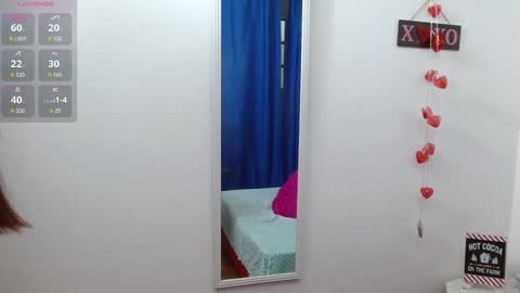 Snapshot of zoe_cutex chatting on 12/17/24, 10:11 Zoe online show from 12/17/24, 10:11