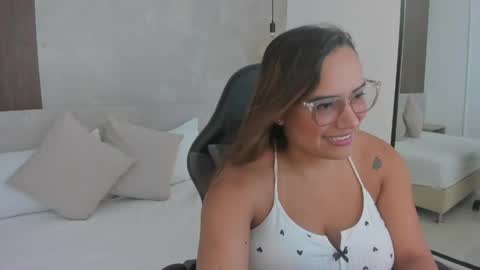 Zoe  online show from 06/03/26, 02:33