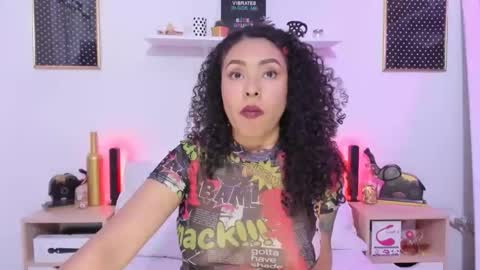 Zoe Gruber online show from 10/16/25, 06:31