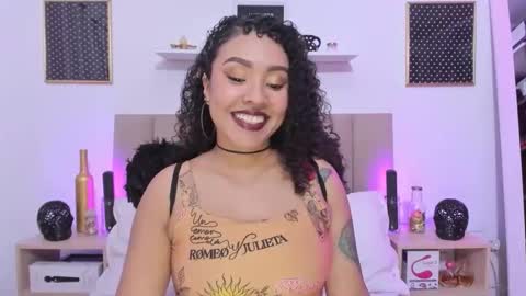 Zoe Gruber online show from 10/17/25, 07:38