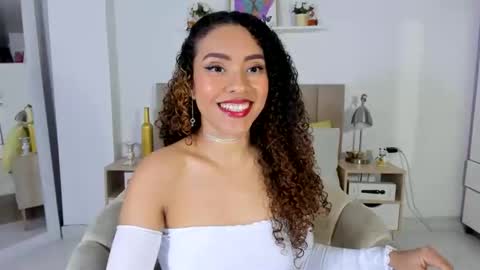 Snapshot of zoe_gruber chatting on 05/01/26, 11:31 Zoe Gruber online show from 05/01/26, 11:31