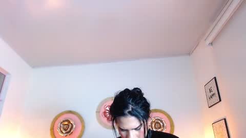 zoe_hecate online show from 06/19/26, 09:46