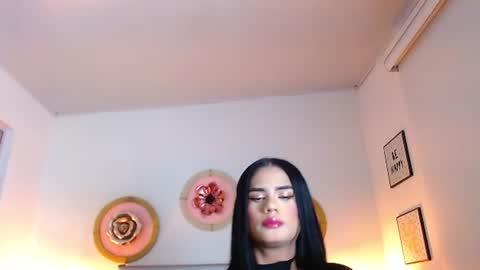 zoe_hecate online show from 06/26/26, 09:25