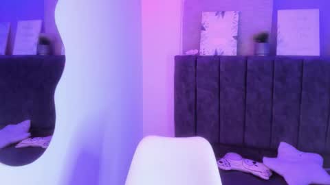 Snapshot of zoe_jones7 chatting on 02/09/26, 03:54 zoe_jones7 online show from 02/09/26, 03:54