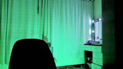 ZOE online show from 05/12/26, 04:09