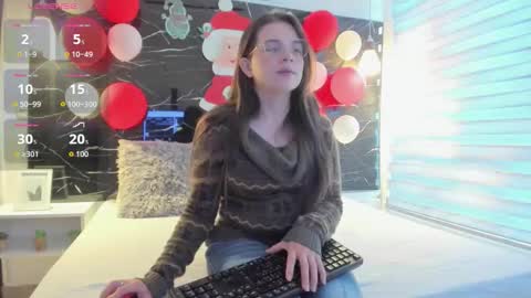 Zoe online show from 12/22/25, 11:51