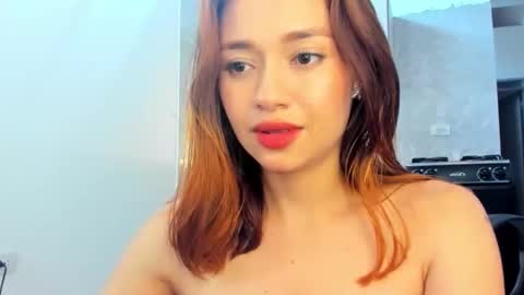 zoe_maddison19 online show from 01/15/26, 10:24