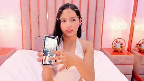 Zoe Monrow online show from 06/10/26, 12:26
