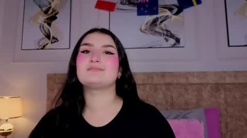 Snapshot of zoe_moon__ chatting on 06/18/26, 11:14 zoe_moon__ online show from 06/18/26, 11:14