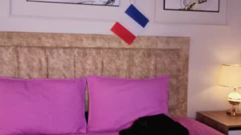 zoe_moon__ online show from 06/30/26, 11:22