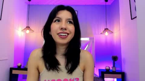 zoe_moreau online show from 04/01/26, 07:33