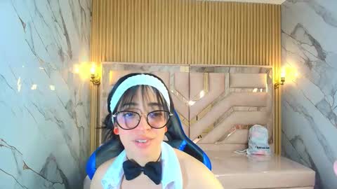 Zoe  online show from 11/27/25, 03:19