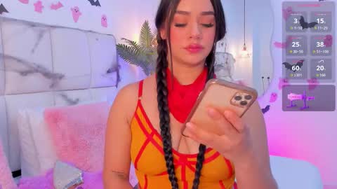 Zoe online show from 10/29/25, 01:41