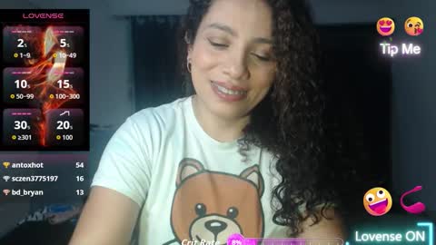 Snapshot of zoe_tai chatting on 01/11/26, 03:00 zoe tai online show from 01/11/26, 03:00