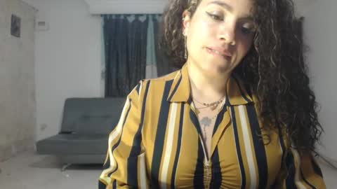 Snapshot of zoe_tai chatting on 02/08/26, 07:34 zoe tai online show from 02/08/26, 07:34