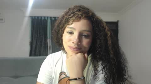 Snapshot of zoe_tai chatting on 02/11/26, 01:10 zoe tai online show from 02/11/26, 01:10