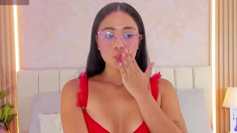 zoebarlowe online show from 12/01/25, 07:08