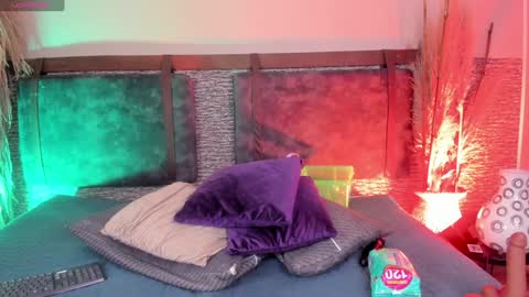 Zoe online show from 02/04/25, 01:38