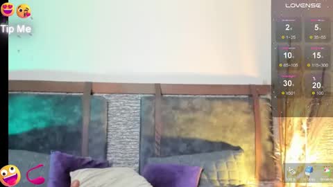 Zoe online show from 02/12/25, 01:27