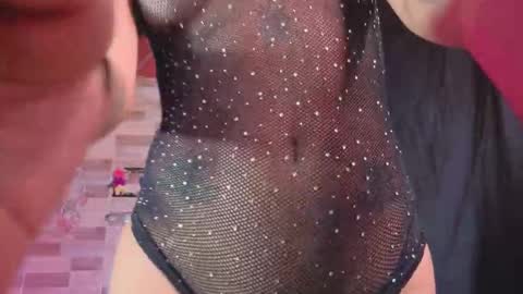 Snapshot of zoee_dolcee chatting on 02/19/26, 09:33 Catt online show from 02/19/26, 09:33