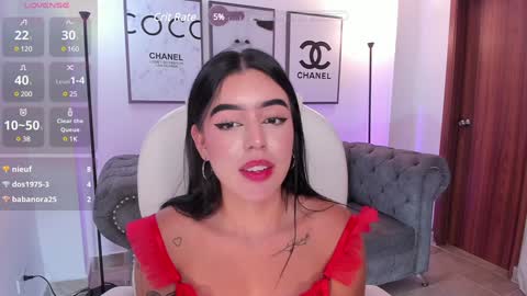 Snapshot of zoee_jackson chatting on 01/21/25, 09:57  zoee jackson online show from 01/21/25, 09:57