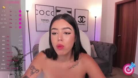 Snapshot of zoee_jackson chatting on 03/01/25, 09:48  zoee jackson online show from 03/01/25, 09:48