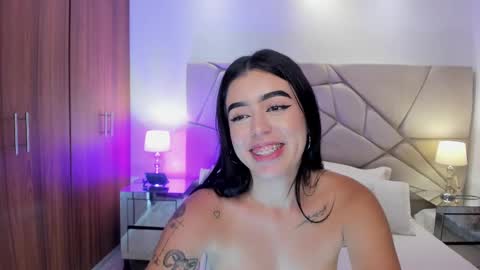 Snapshot of zoee_jackson chatting on 03/10/25, 01:12  zoee jackson online show from 03/10/25, 01:12