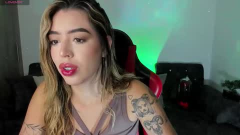  zoee jackson online show from 11/15/25, 08:22