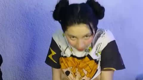 Snapshot of zoee_jhonnyy chatting on 01/06/26, 08:29 zoee jhonnyy online show from 01/06/26, 08:29