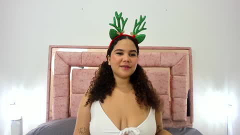 zoee online show from 12/28/24, 02:43