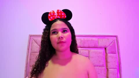 zoee online show from 01/11/25, 09:26