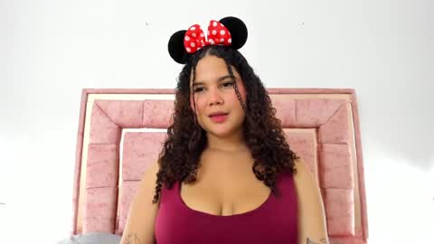 zoee online show from 01/16/25, 06:25