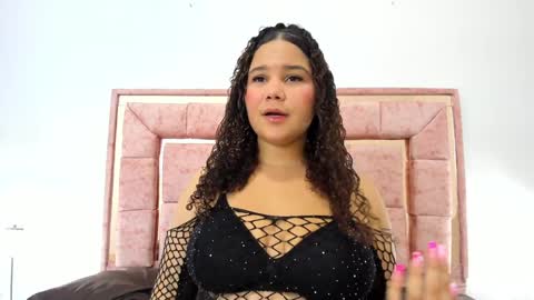 zoee online show from 01/25/25, 03:09